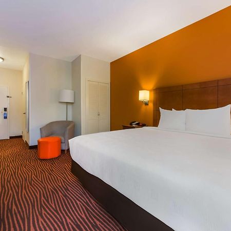Best Western Executive Hotel New Haven-West Haven Exterior photo