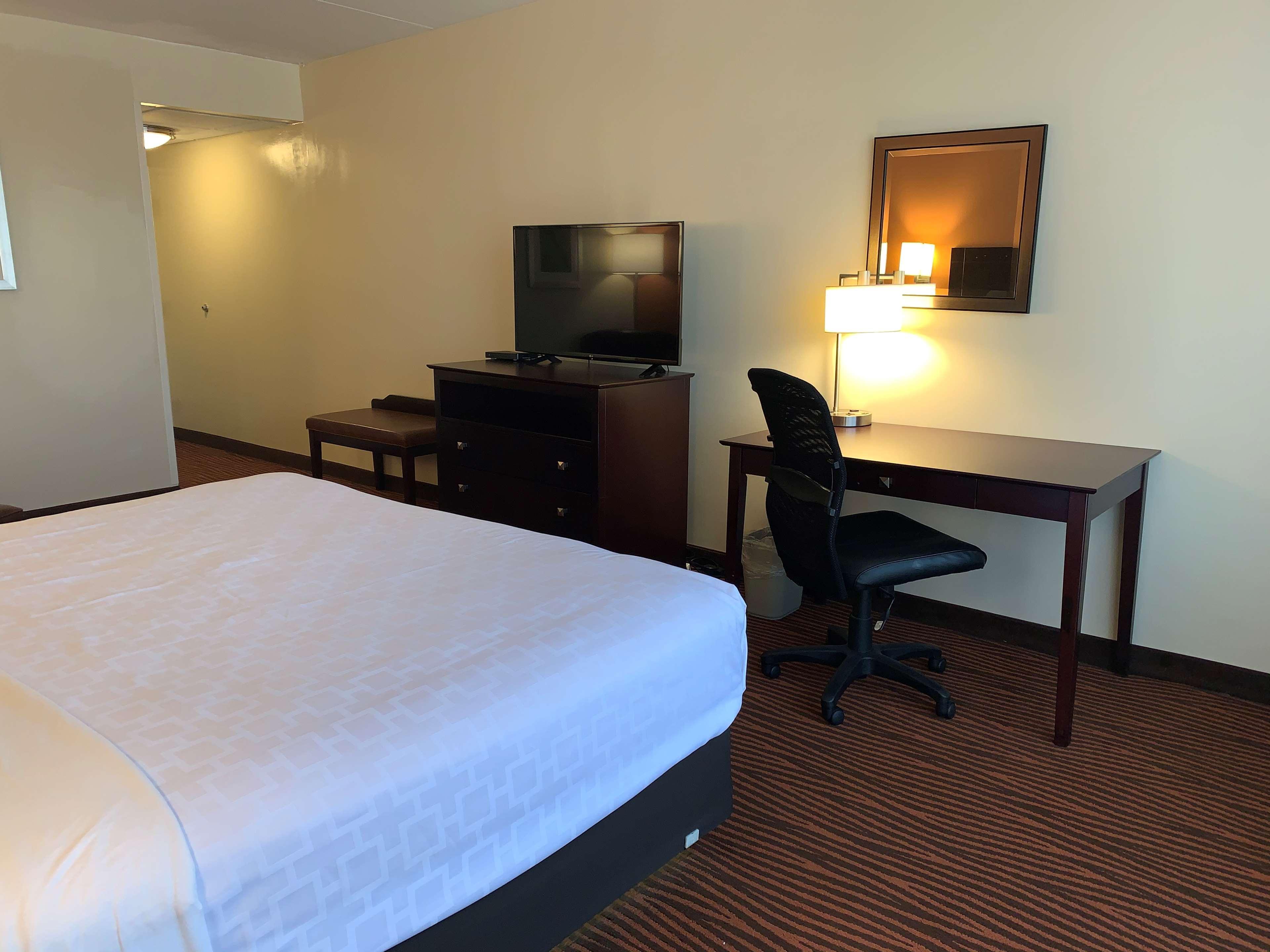 Best Western Executive Hotel New Haven-West Haven Exterior photo