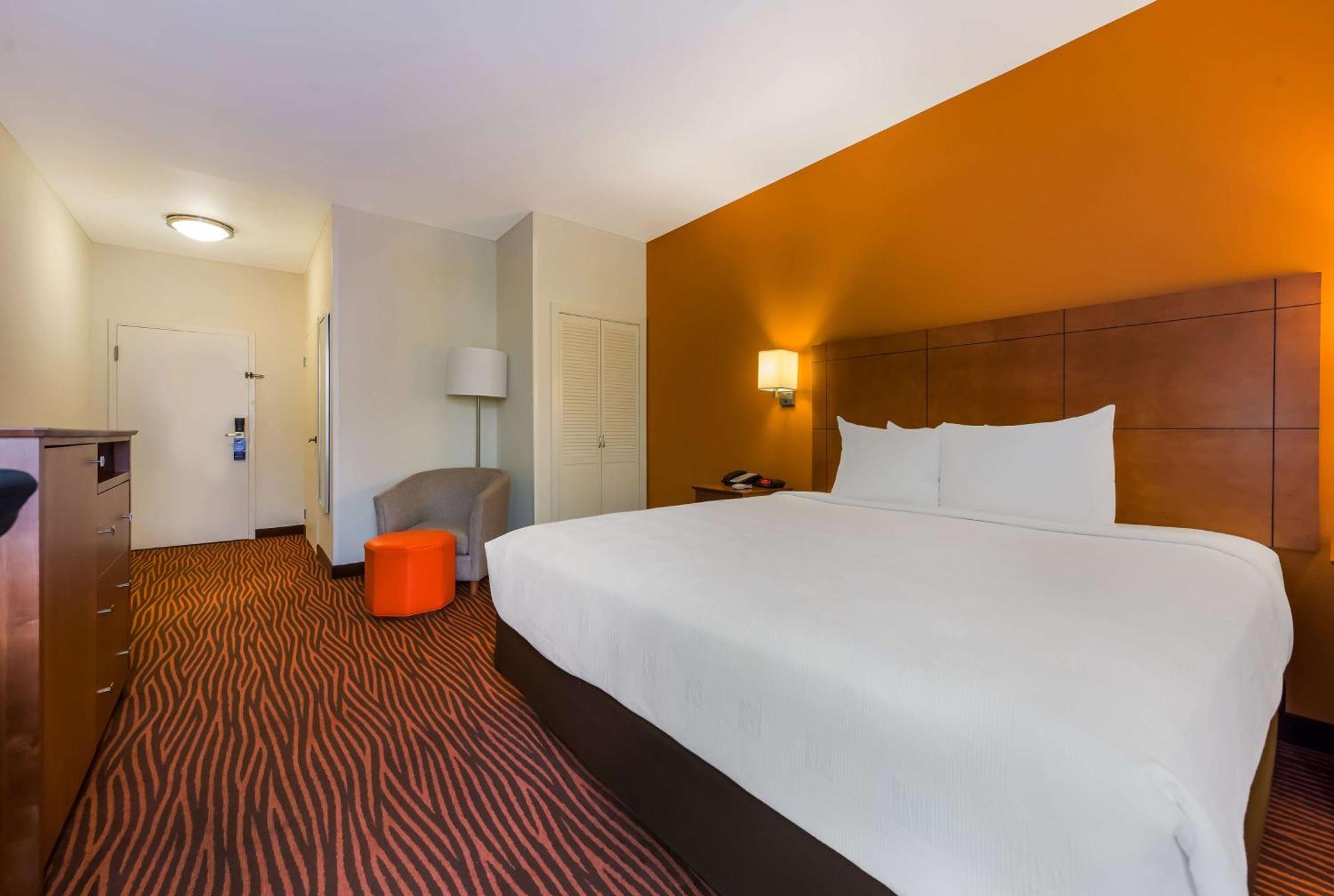 Best Western Executive Hotel New Haven-West Haven Exterior photo