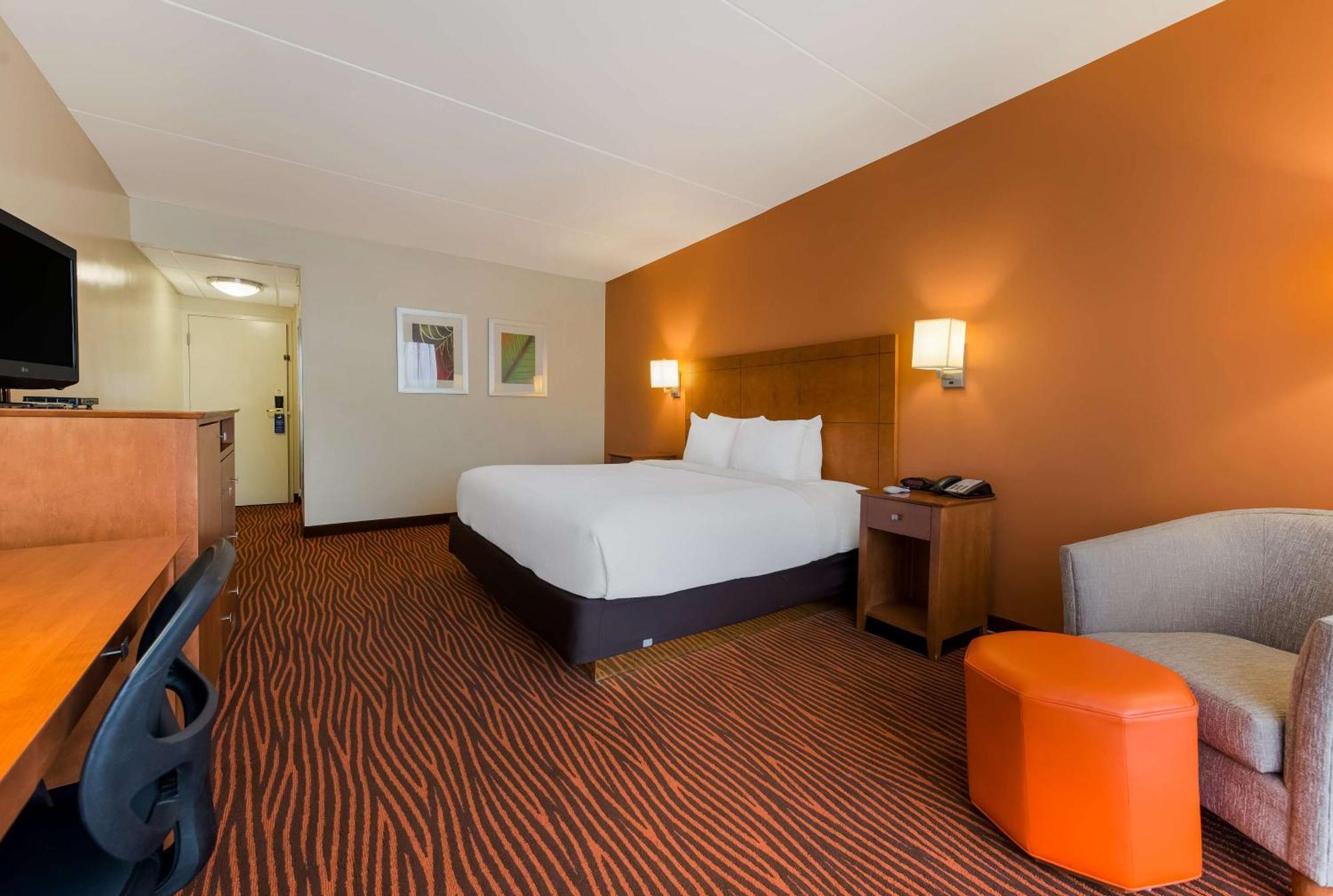 Best Western Executive Hotel New Haven-West Haven Exterior photo